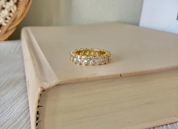 Oval Cut Eternity Band Gold Clear “Lacey” Wedding Engagement Promise Classic Jewelry - Image 3
