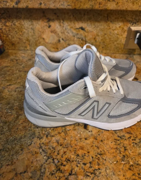 New Balance 990v5 Sneakers - Image 2