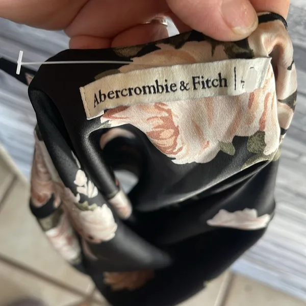 Abercrombie & Fitch black satin floral cowl neck satin slip dress size S - Image 6