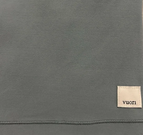 Vuori AllTheFeels Long Sleeve Mock Size Small - Image 5
