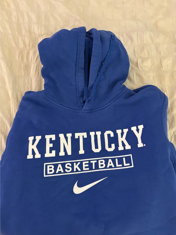 Nike Kentucky Basketball Sweatshirt - Image 2