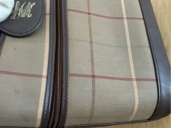 Burberry Vintage Nova Check Shoulder Bag - Image 14