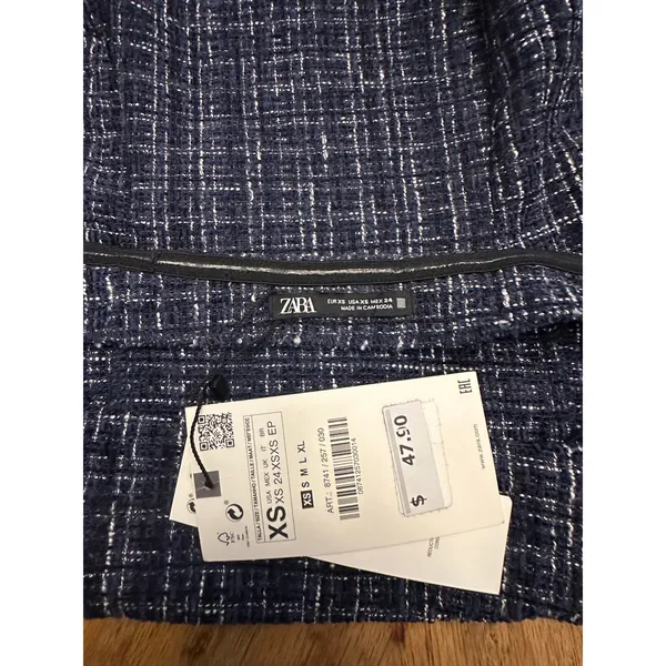 Zara Women's Long Sleeve Top Blue and White Size XS - Image 3