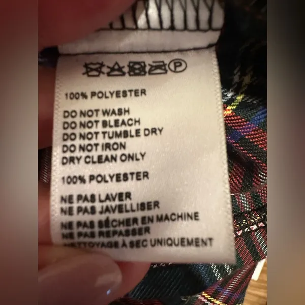 EUC Urban Outfitters Women' plaid pleated skirt. - Image 8