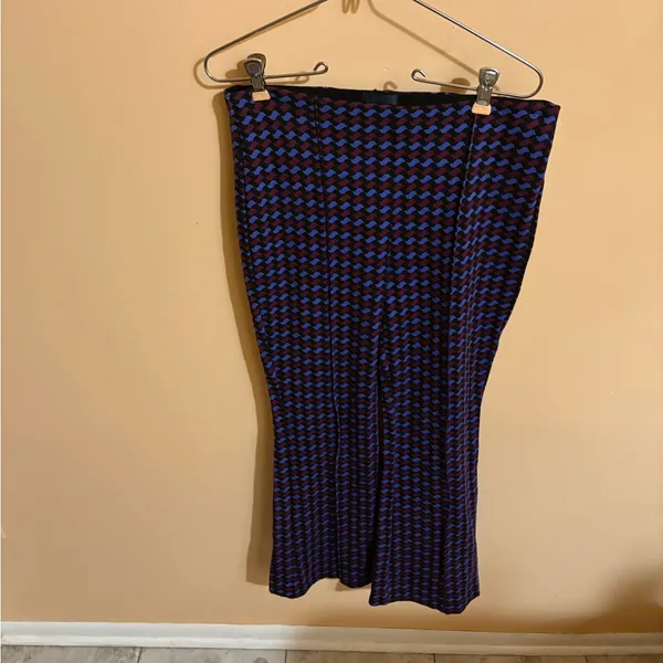 Anthropologie Maeve Margot Kick Crop Pants in Maroon & Blue Houndstooth - Image 4