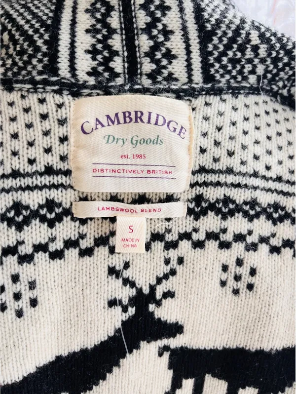 Cambridge Dry Goods Lambswool Blend Fair Isle Reindeer Open Cardigan, Size Small - Image 8