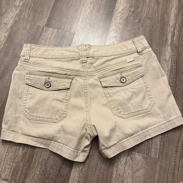 Unionbay Khaki Cargo Utility Shorts Tan Low Rise Y2K - Image 2