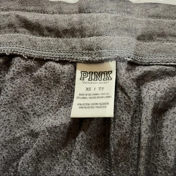 Pink Victoria’s Secret Gray Mid Rise Capri Sweatpants Size‎ XS - Image 6