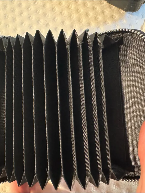 Black Leather Zip Wallet - Image 4