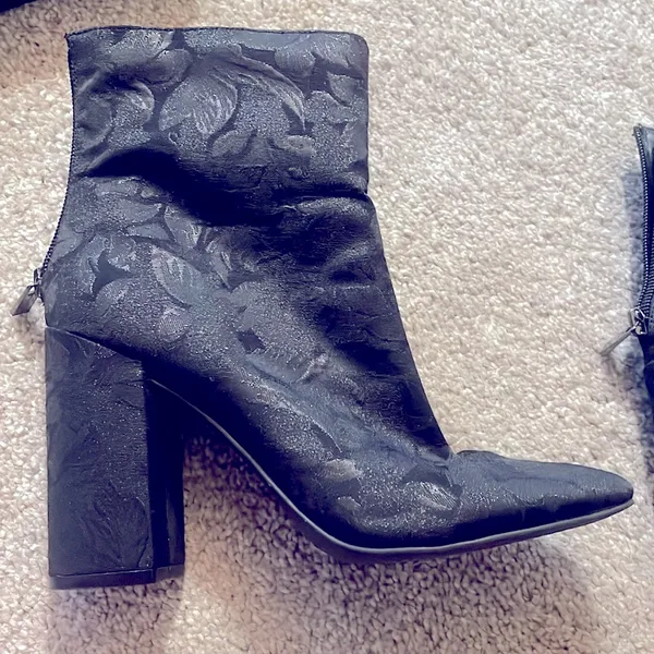 Jessica Simpson moody floral tall block heeled boot size 7.5 aninada - Image 8