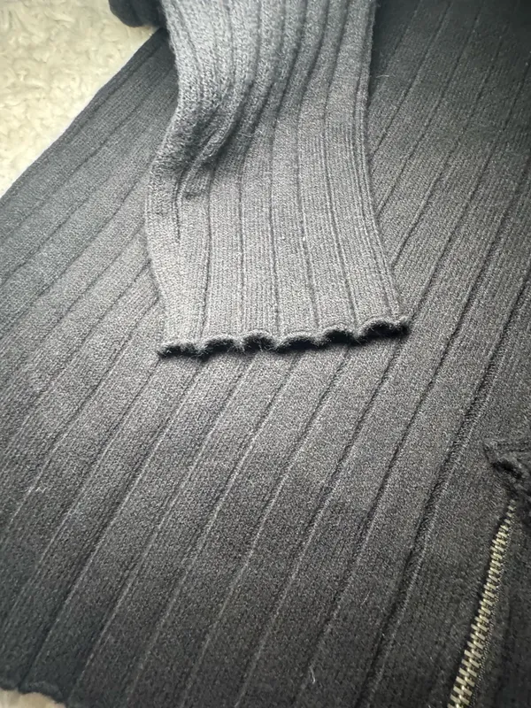 Universal Threads Sweater - Image 5