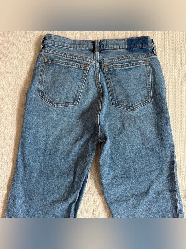Abercrombie & Fitch Curve Love Mid Rise 90s Straight Jean Size 25/0 Short - Image 8