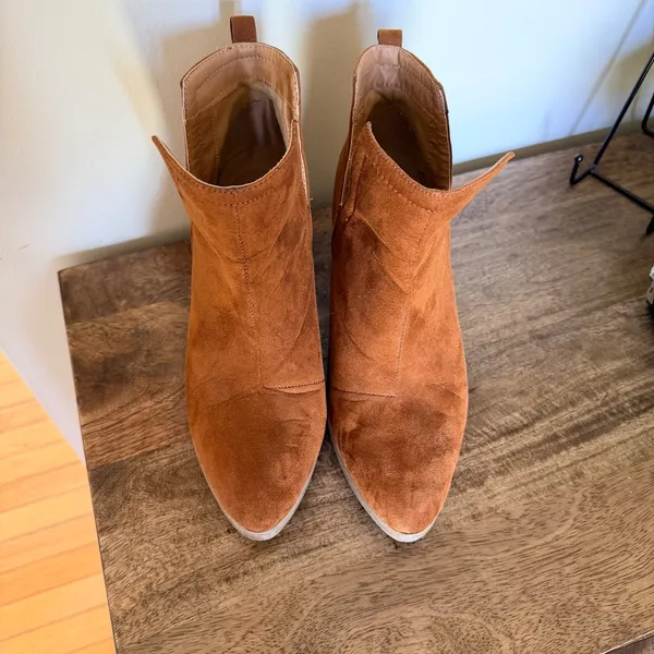 Qupid Boho Western Slouch Ankle Boots Cognac Faux Suede Festival Cowgirl Size 8.5 Boho - Image 9