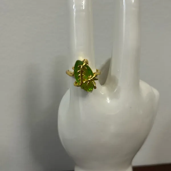 Elegant Gold and Green Dragonfly Ring - Image 6