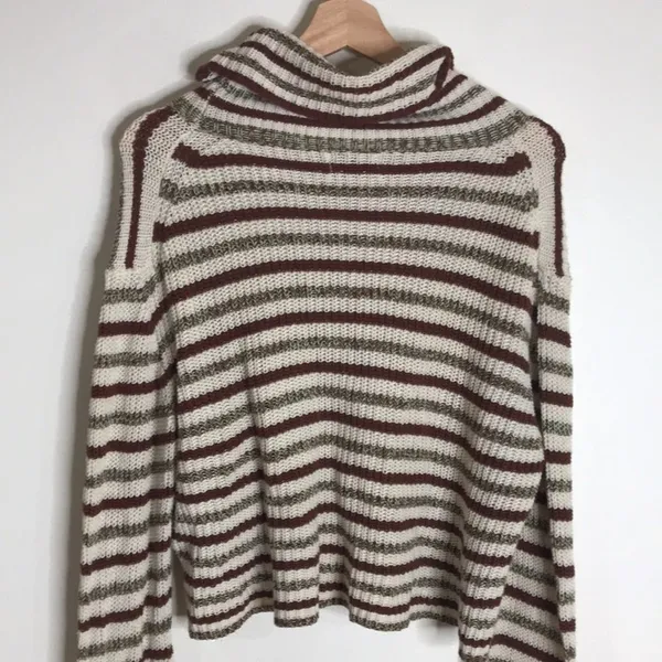 Urban Outfitters Women's Mackenna Stripe Mock Neck Cropped Pullover Sweater L - Image 9