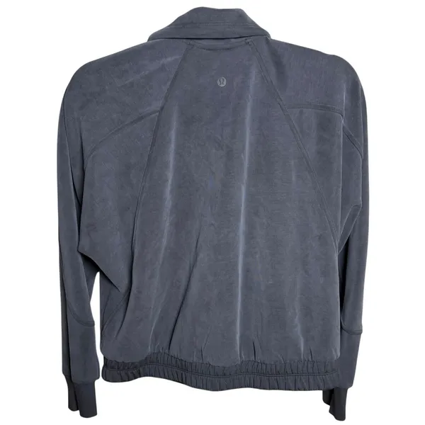 Lululemon Women's Size 8 Black Softstreme Full Zip Jacket - Image 5