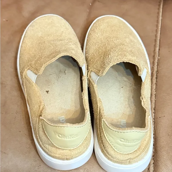 Olukai Suede Slip Ons Tan Size 7.5 - Image 5