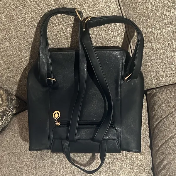 Black backpack - Image 3