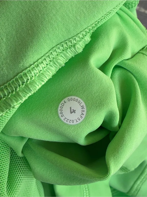 Lululemon Hotty Hot High-Rise Skirt *Long Scream Green Light Size 4 - Image 8