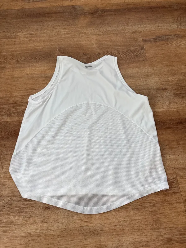 White Athletic Nike Tank Top Dri-Fit - Image 4