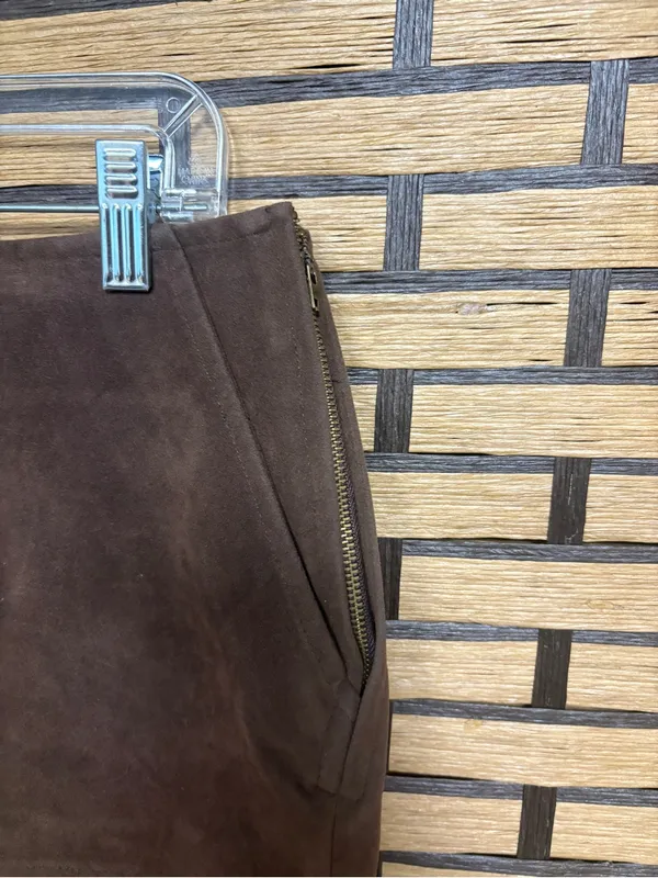Prettylittle Thing Brown Shorts Size 8 - Image 3