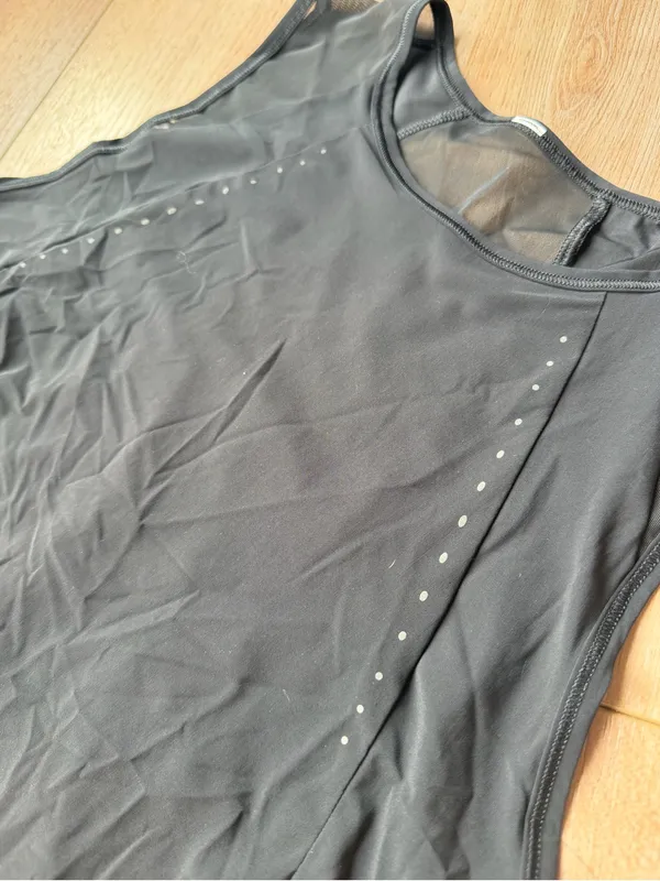 Lululemon Sculpt Cropped Tank Top Black Athletic Tank Size 10 - Image 5
