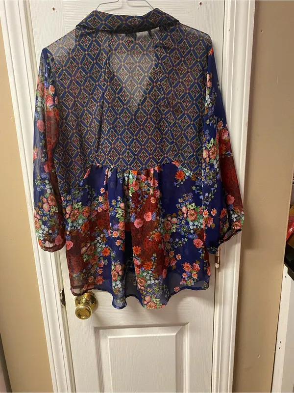 new directions Navy Floral Mixed-Print Button Front Blouse - Image 2