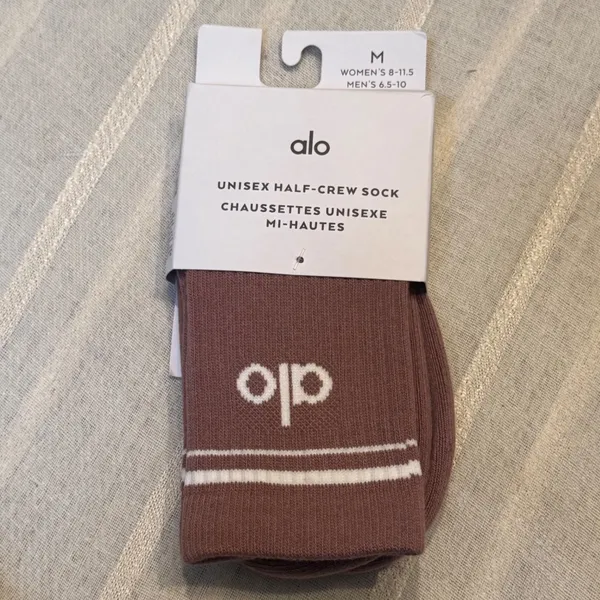 Alo Yoga Half Crew Socks‎ Smoky Quartz Womens M Size 8-11 Sporty Athletic NWT - Image 2