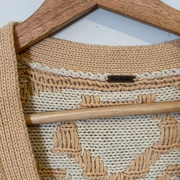 Free People Beige and Cream Knit Vest Geometric Pattern Sweater - Image 5