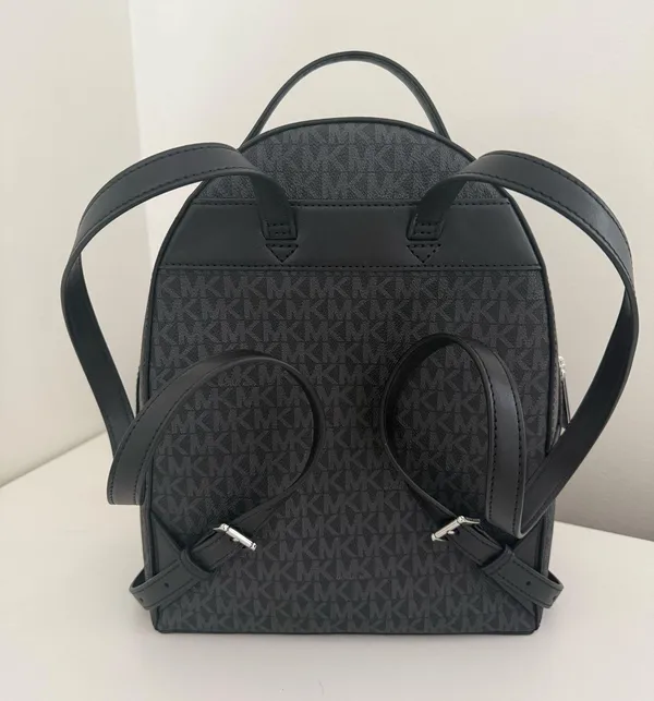 Michael Kors Backpack Medium - Image 2