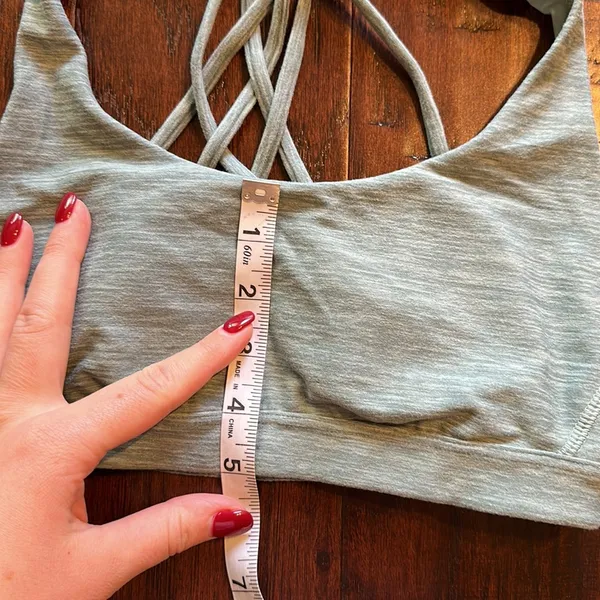 NWT Victoria’s Secret Sports Bra XS - Image 4
