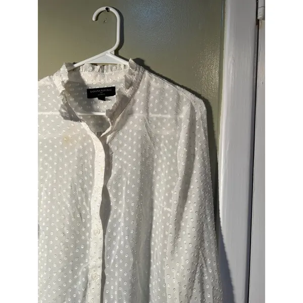 Banana Republic Women's Sz Medium Long Sleeve Drapey Blouse Snow Day White Sheer - Image 7