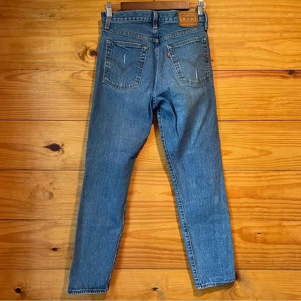 Levi's Wedgie Fit High Rise Distressed Ankle Jeans in Higher Love Medium Wash 26 - Image 3