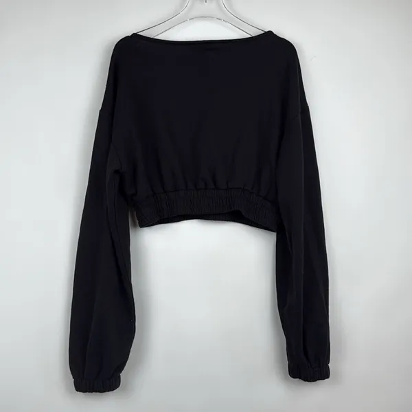 Forever 21 Cropped Sweatshirt Womens Black Half Sweater Crop Top Shirt Size M - Image 4