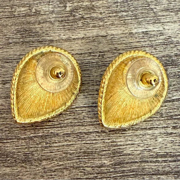 Vintage Monet Gold Tone Black Enamel Faux Pearl Teardrop Pierced Earrings - Image 4