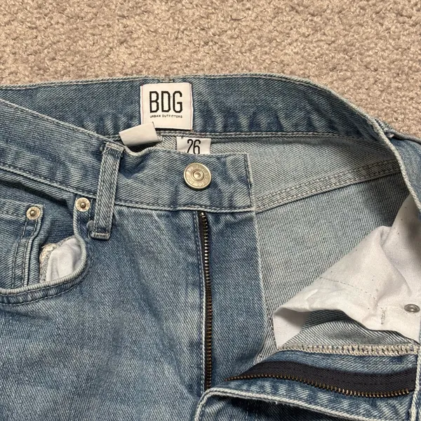 BDG Light Blue Wash High-Rise Baggy Jeans - Image 5
