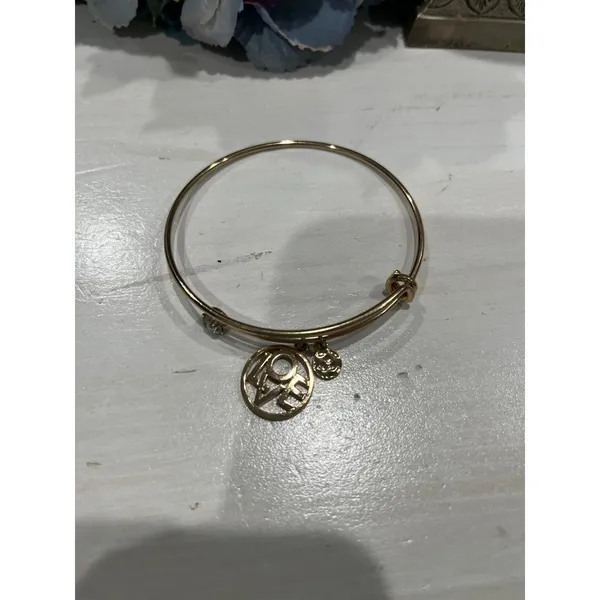 Gold tone‎ love charm bangle bracelet - Image 3
