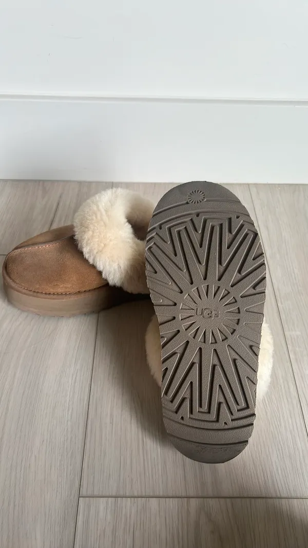UGG Slippers Women’s - Image 6