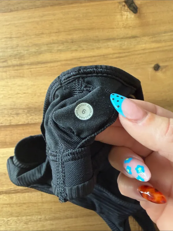 Lululemon Black Ribbed bra - Image 4