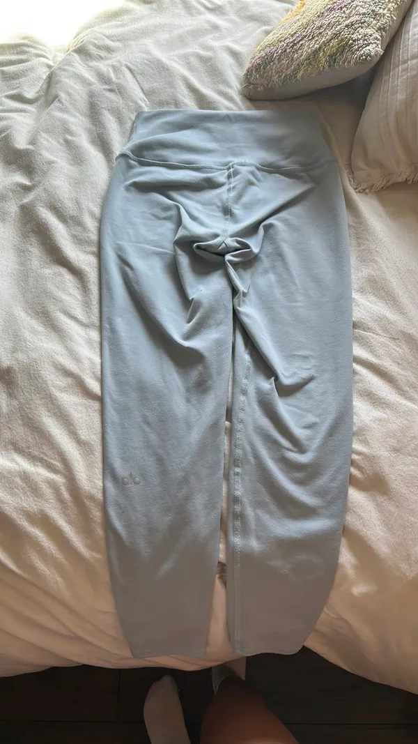 Alo Leggings - Image 4