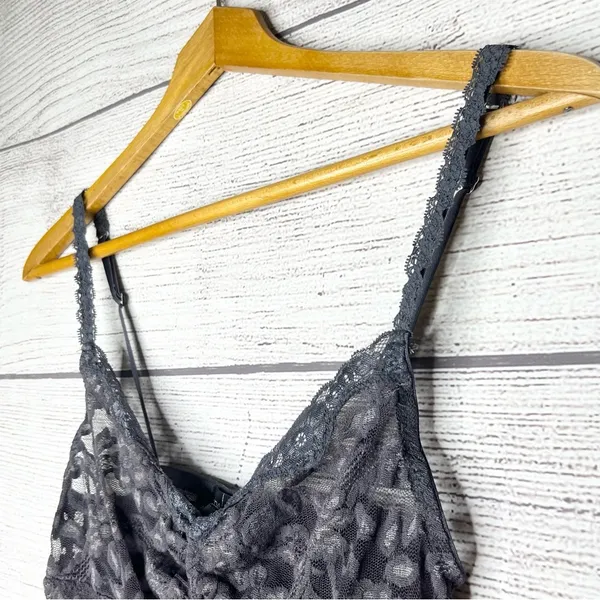 Moda International Sheer Gray Lace Bralette Size Small - Image 5