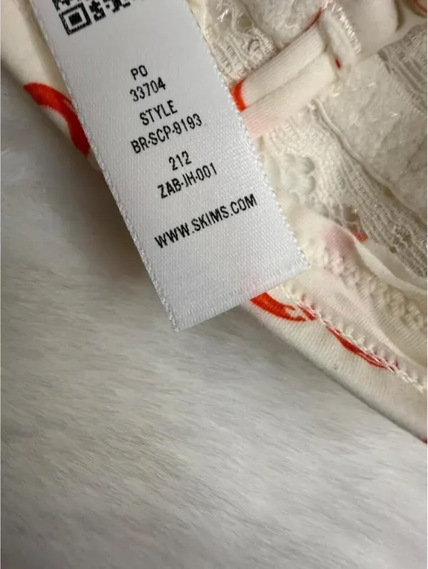 SKIMS Heart Print Lace Bralette White & Red XXS New - Image 6