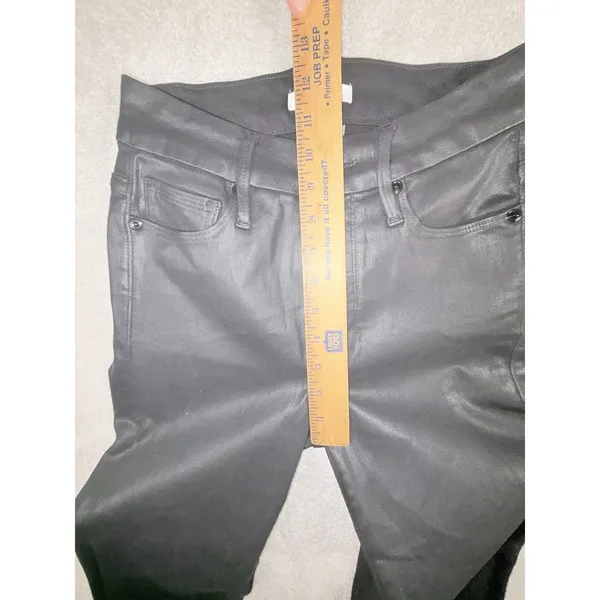 Good American Good Straight Coated jean in Black 0/25 - Image 7