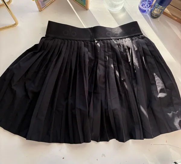 Alo Skirt - Image 2