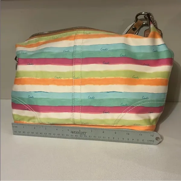 Coach Hampton vintage Colorful Striped Shoulder Bag with hand tag - Image 10