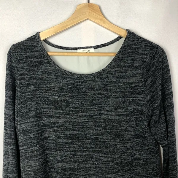 Maurices Dark Gray Button‎ Back Layered Long Sleeve Top XS - Image 3