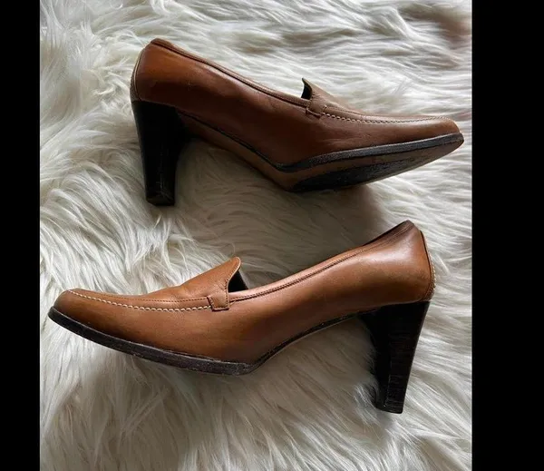 Cole Haan leather pumps size 6.5 - Image 3