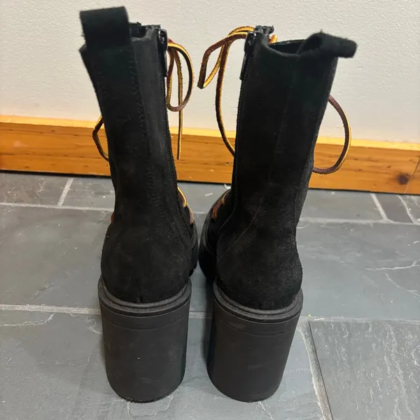 Free People Dylan Black Suede Chunky Heel Lace Up Boots - size 36 (US 6) - Image 5