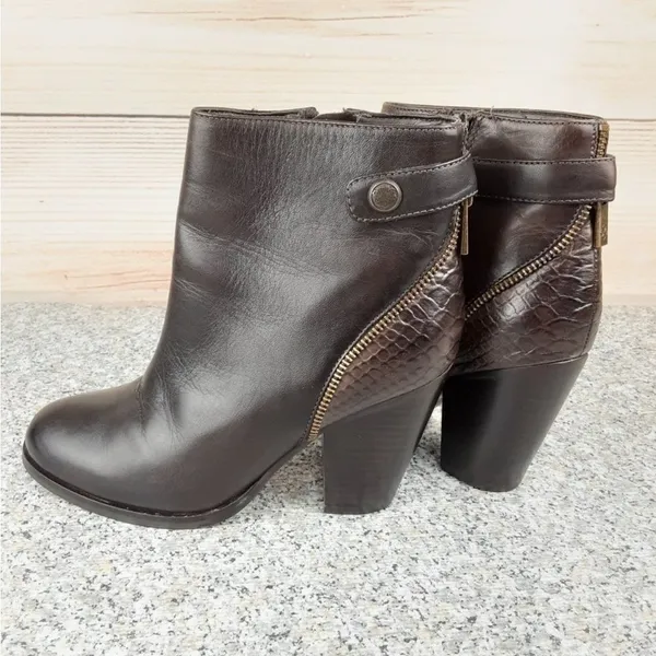 Arturo Chiang Brown Hayden Booties Size 6.5 B56‎ - Image 2