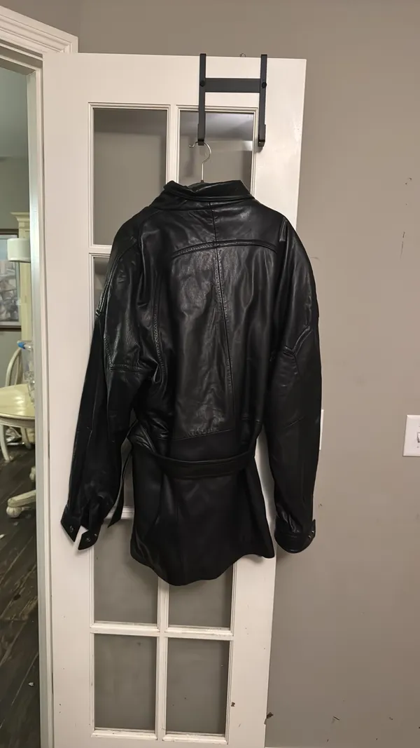 100% Leather Trench Coat Black Size XL - Image 4